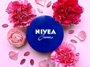 NIVEA Creme (200ml), Moisturizing Cream Provides Intensive Protective Care for Soft and Supple Skin, Ideal for Daily Use as a Face, Hand, or Body Cream (Pack Of 3)