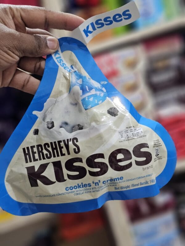 Hershey's Kisses Cookies N Cream 146g