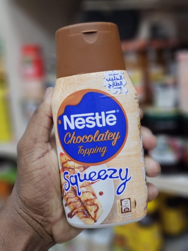 Nestlé Squeezy Chocolatey Topping, 450G - Pack of 1