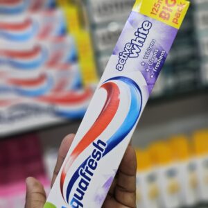 Aquafresh Active White, wybielająca pasta do zębów, 100 ml