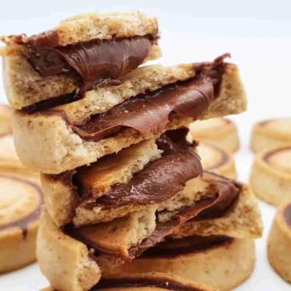Nutella Biscuits Tube Filed Inside With Nutella Chocolate - 166gm