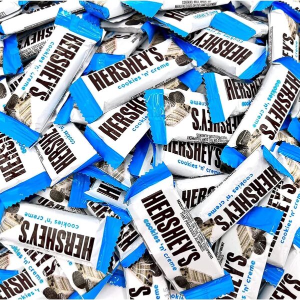 HERSHEY'S Cookies 'n' Creme Candy Bars, I Box 40 gm ar 24 pcs