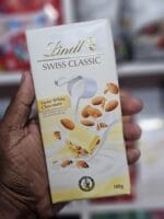 Lindt Swiss White Chocolate with Almond Brittle 100g